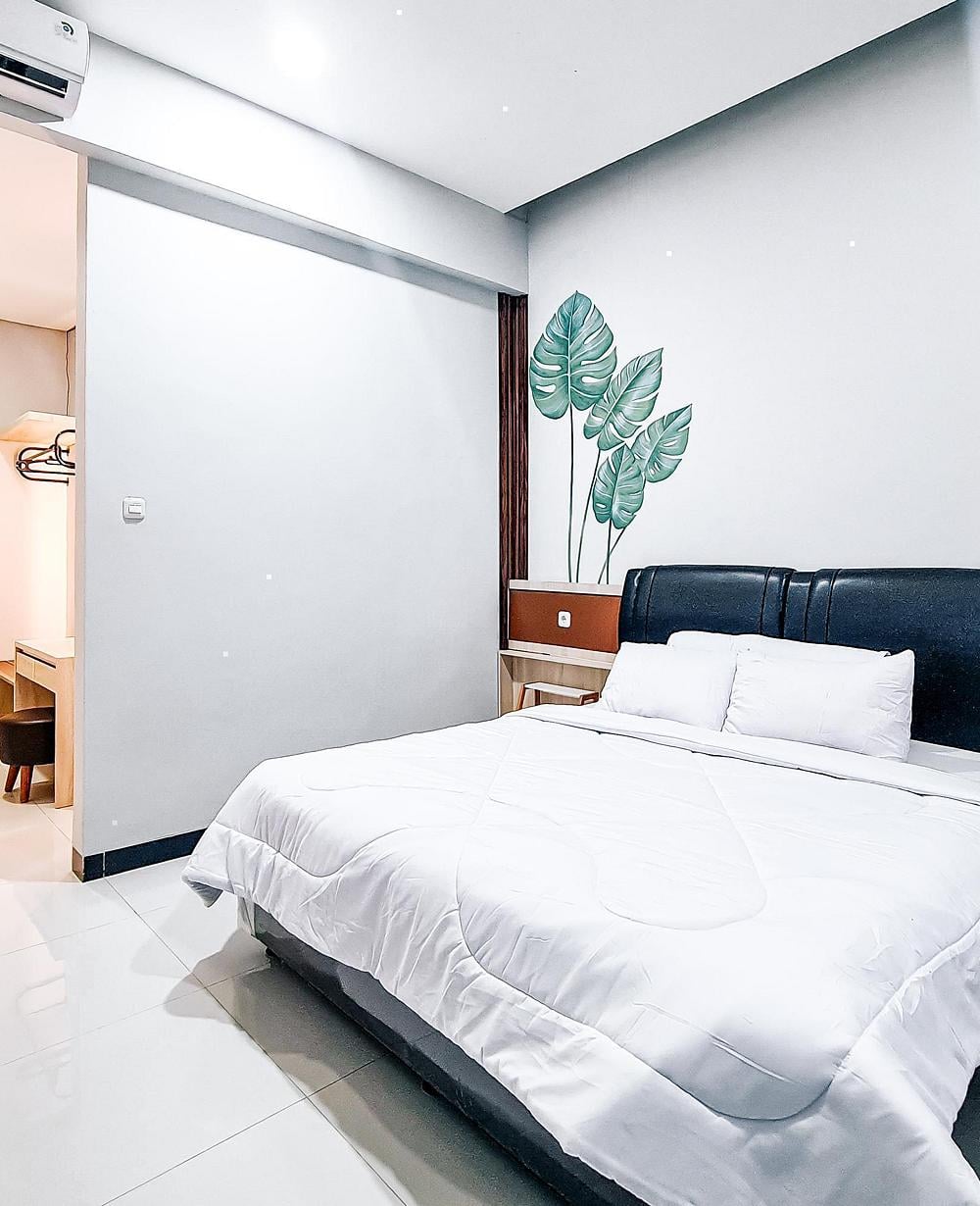 SALE Room