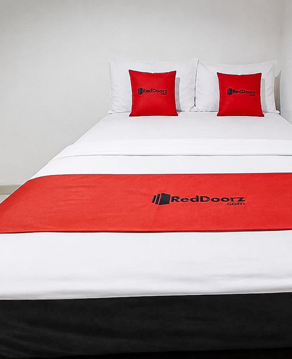 RedDoorz Room