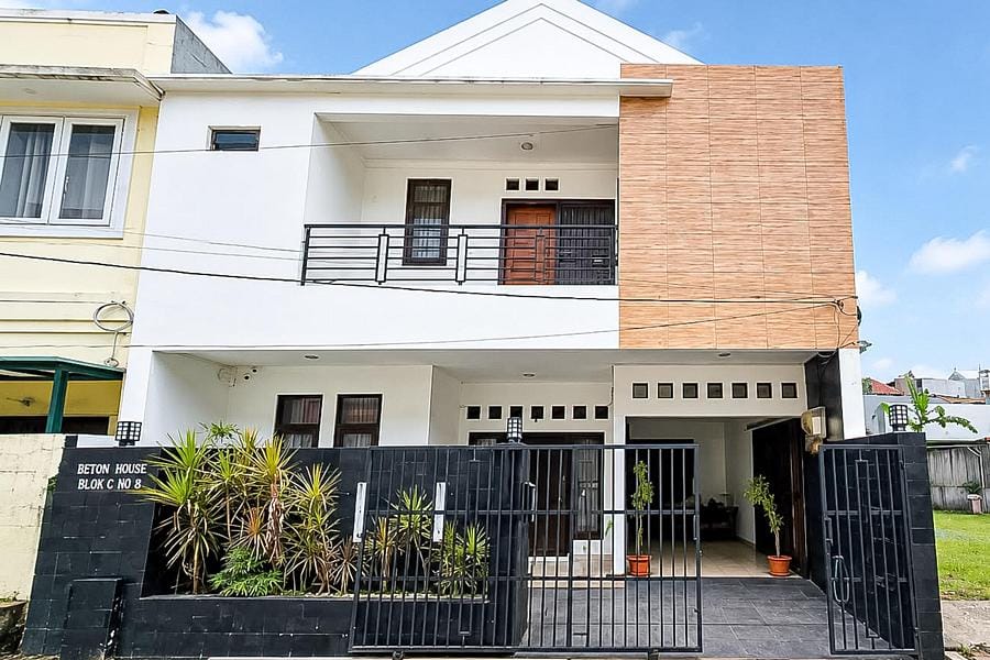 RedDoorz @ Residence Bintaro