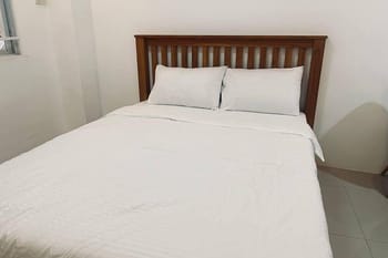 TravelNest Transient Inn Santa Rosa Laguna