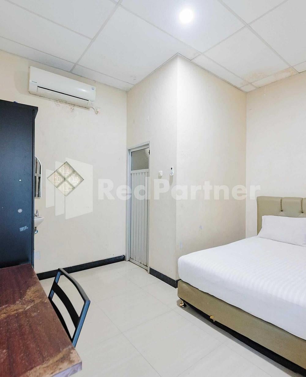 RedDoorz Room