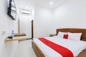 RedDoorz @ Jalan Bangau Palembang