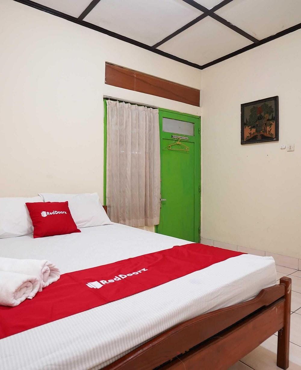 RedDoorz SALE