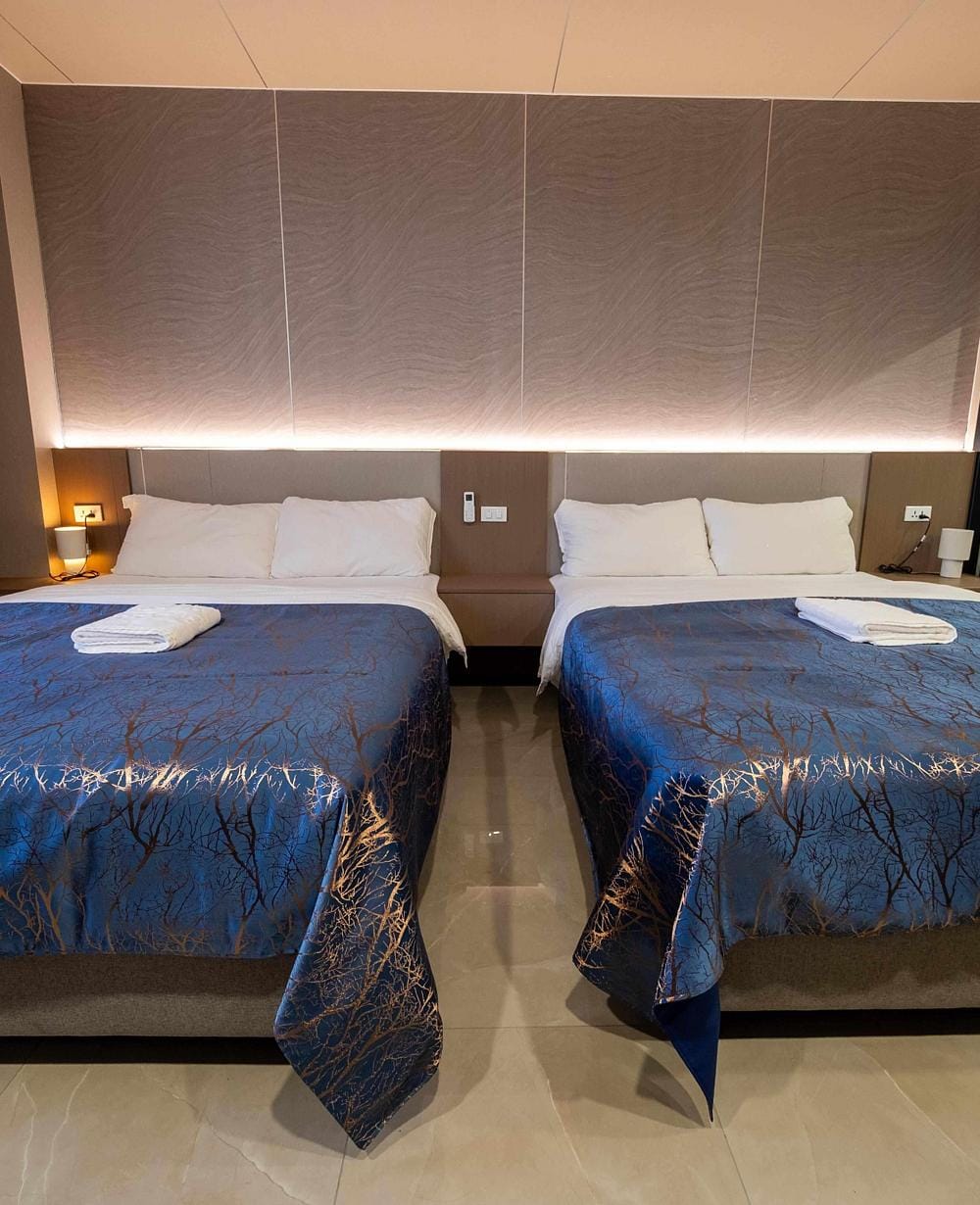 Twin Sky Suite