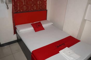RedDoorz at Cosmo Hotel Kamuning Quezon City