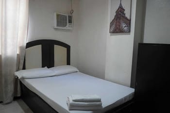 RedDoorz at Cosmo Hotel P Campa Manila