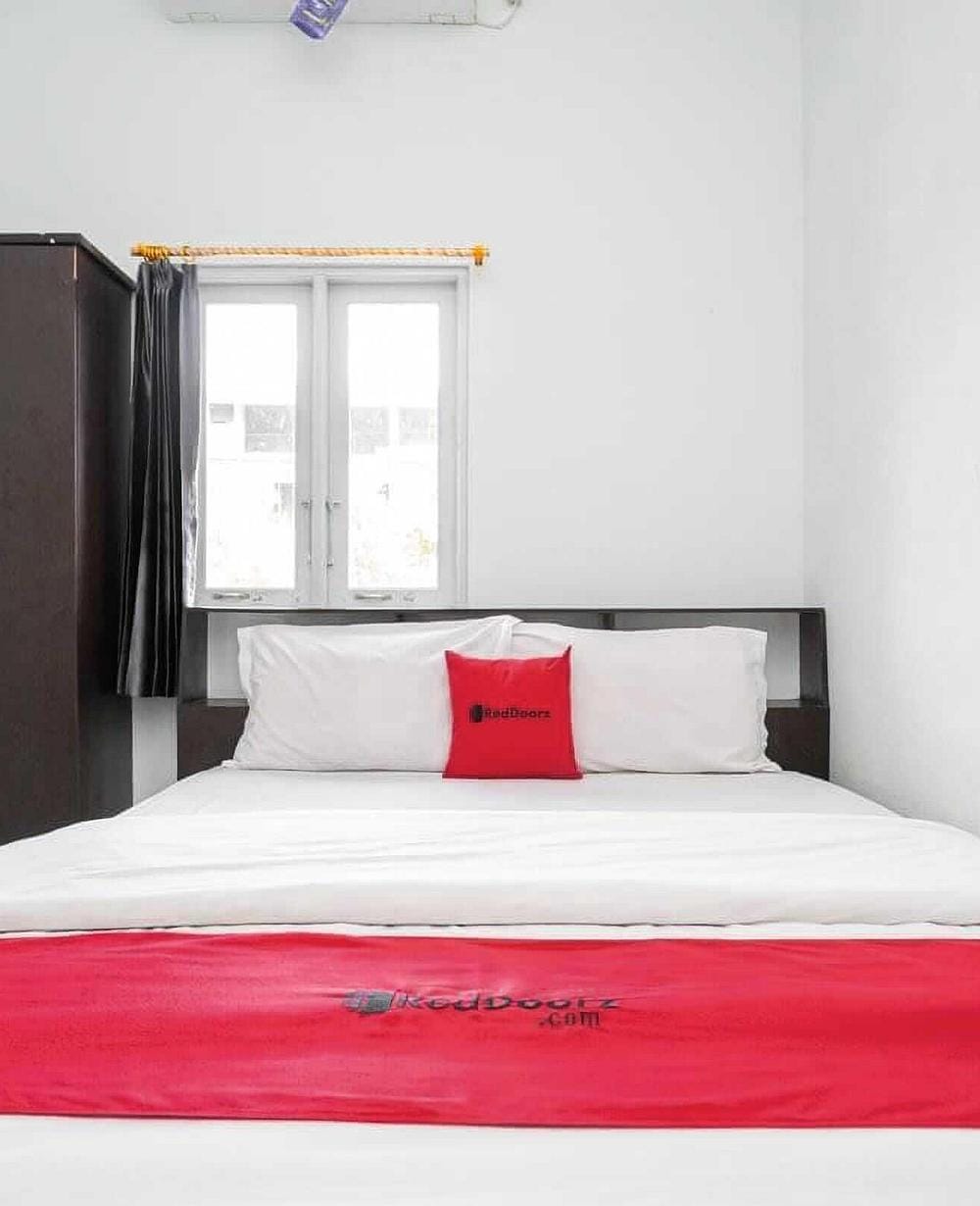 RedDoorz SALE