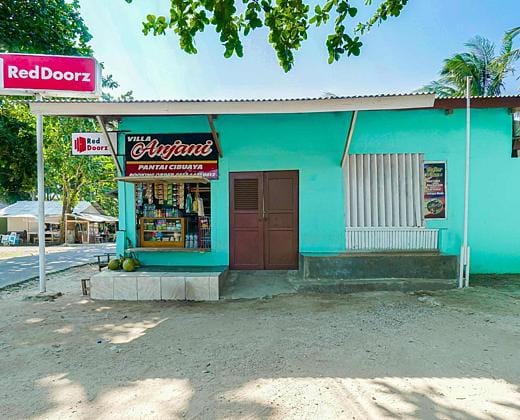 RedDoorz near Pantai Ujung Genteng 2