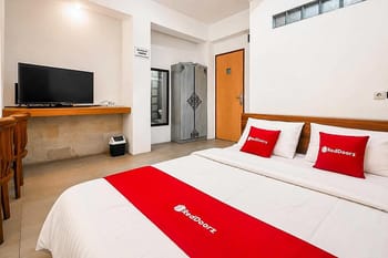 RedDoorz @ Kayome Dago Bandung