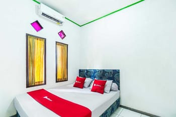 RedDoorz @ Pondok Alief near Pantai Ujung Genteng 3