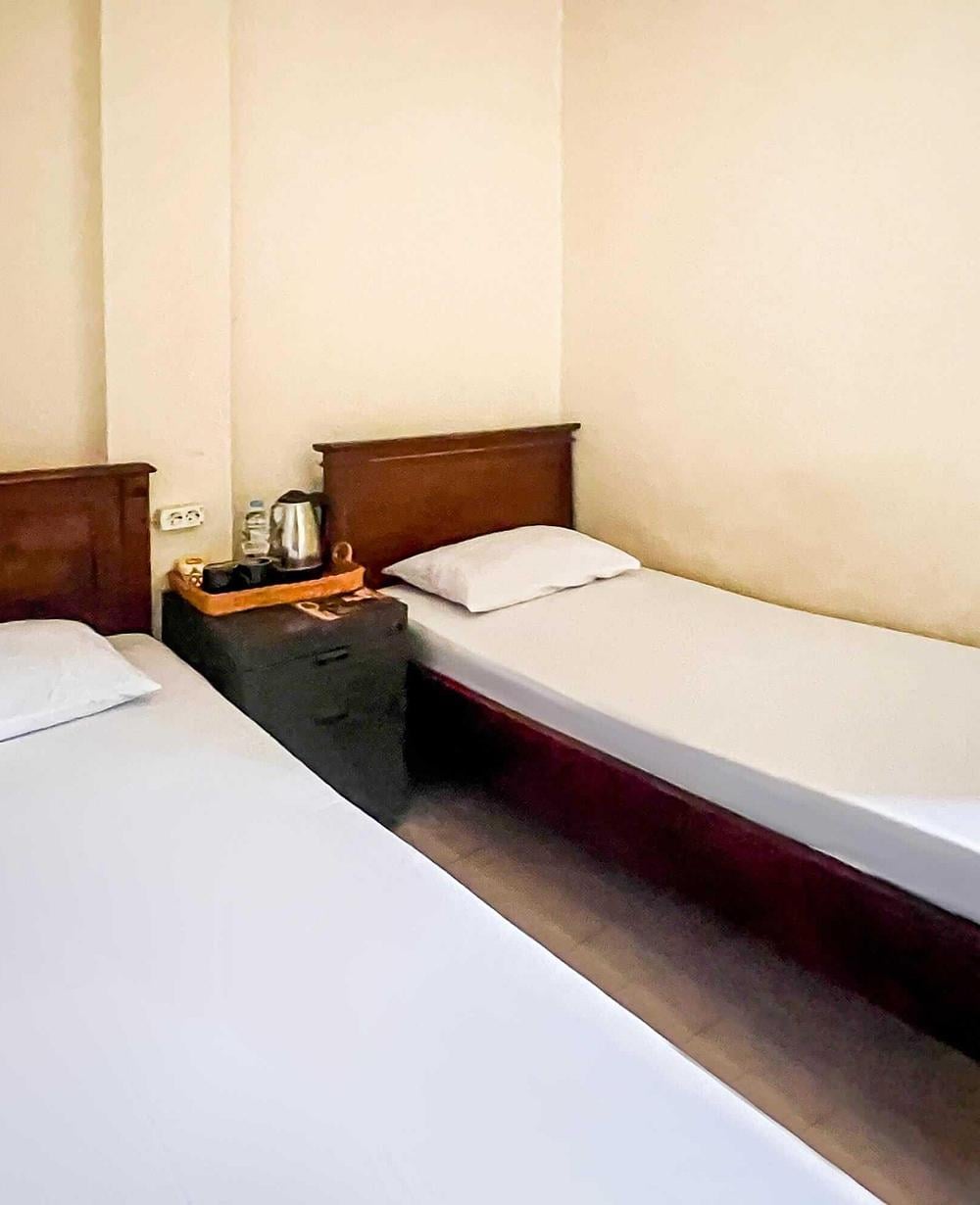 SALE Room