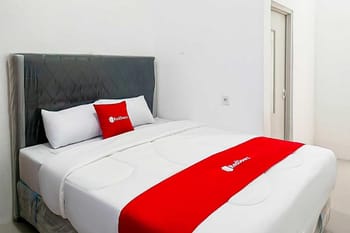 RedDoorz @ Abaca Home Syariah Blora