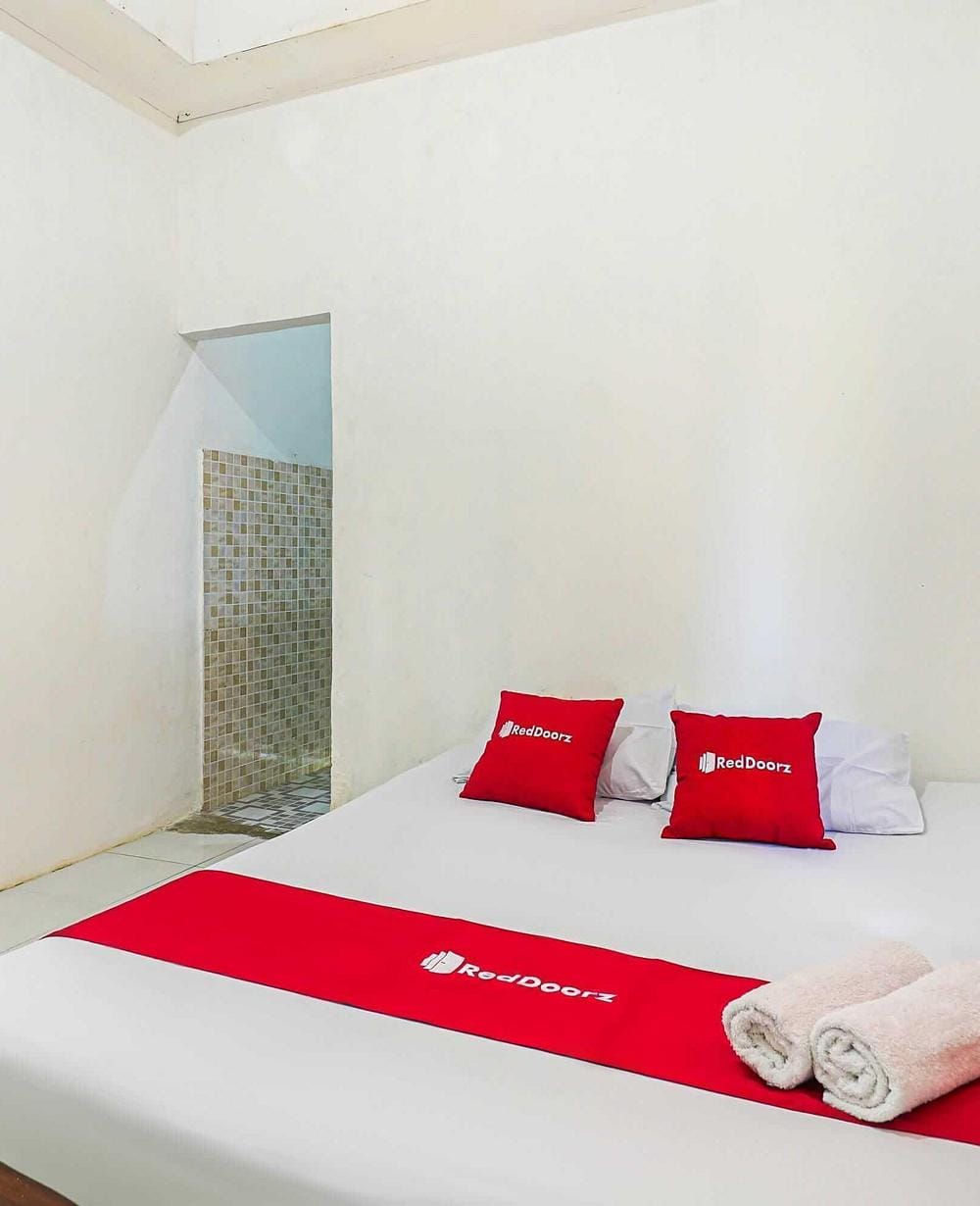 RedDoorz Room