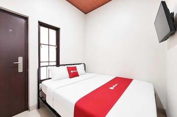 RedDoorz @ Poerto Lemon Guesthouse Alun Alun Wonosari