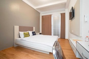 Urbanview Syariah Griya Sekar Malang