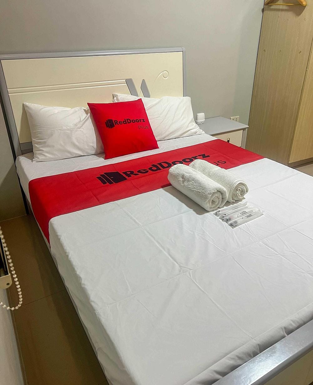 RedDoorz Room