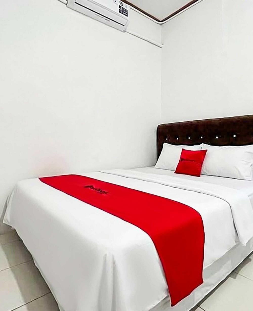 RedDoorz Room