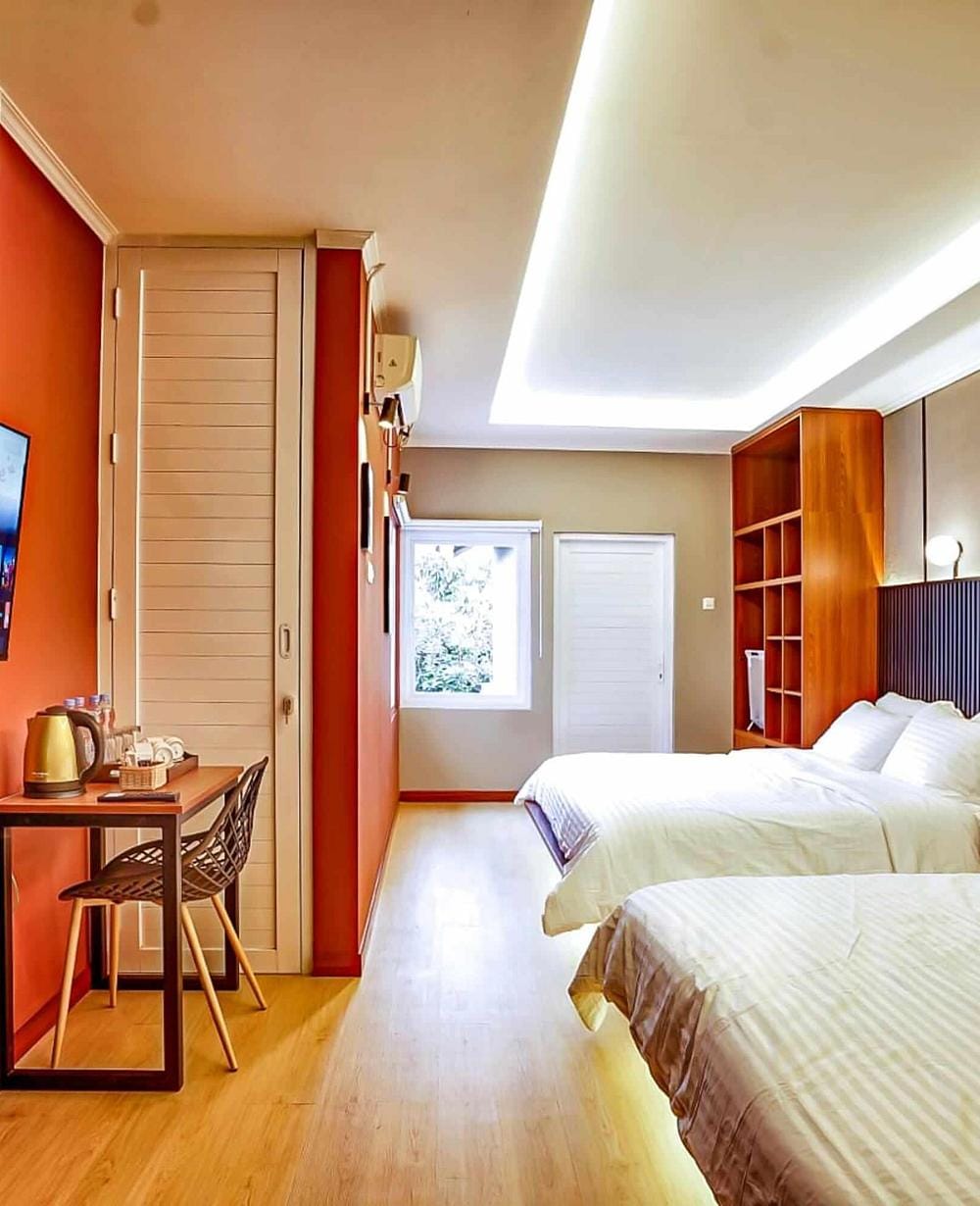 Deluxe Family Room