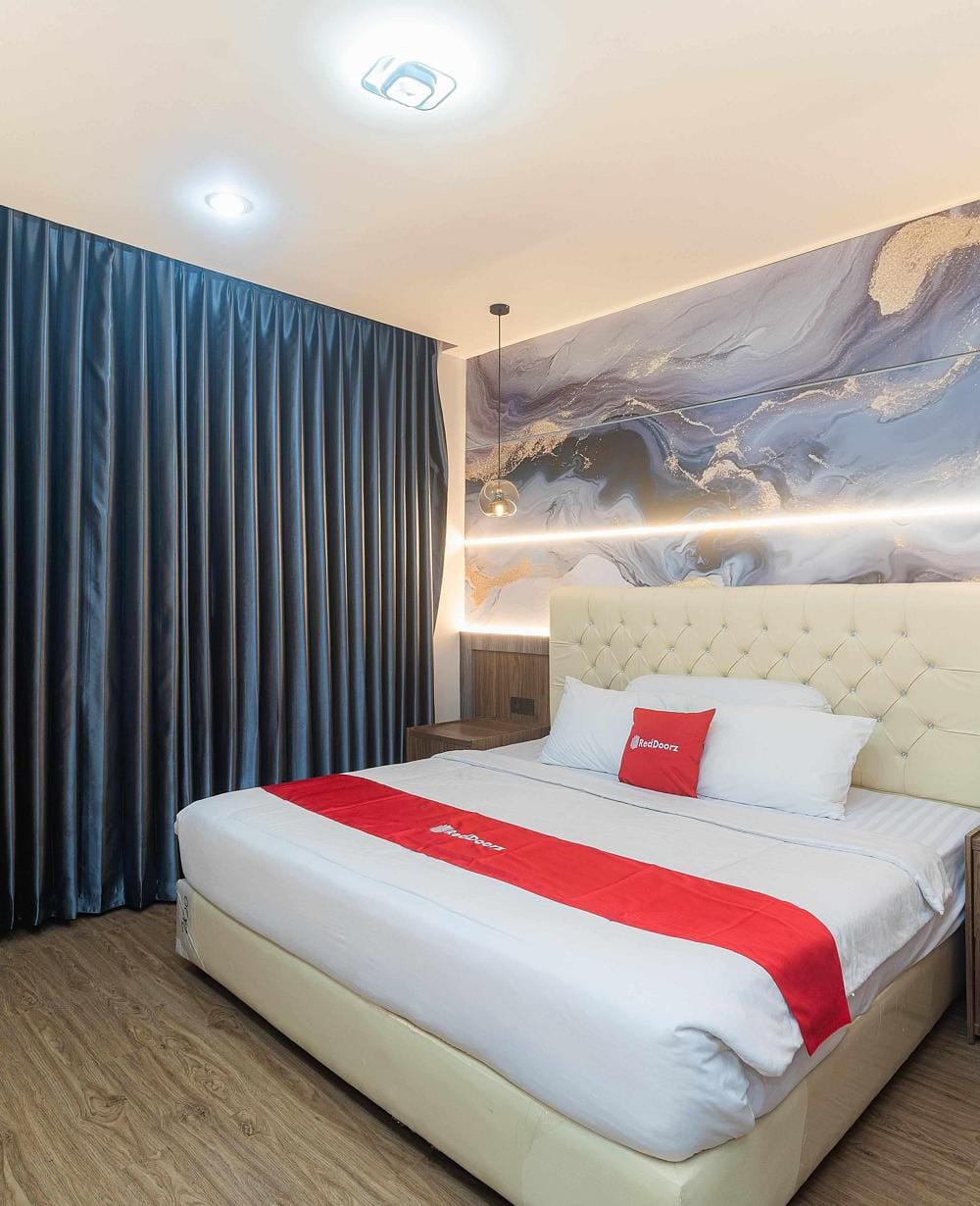 RedDoorz Deluxe Room
