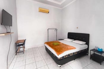 Urbanview Syariah Hotel Horas Palopo