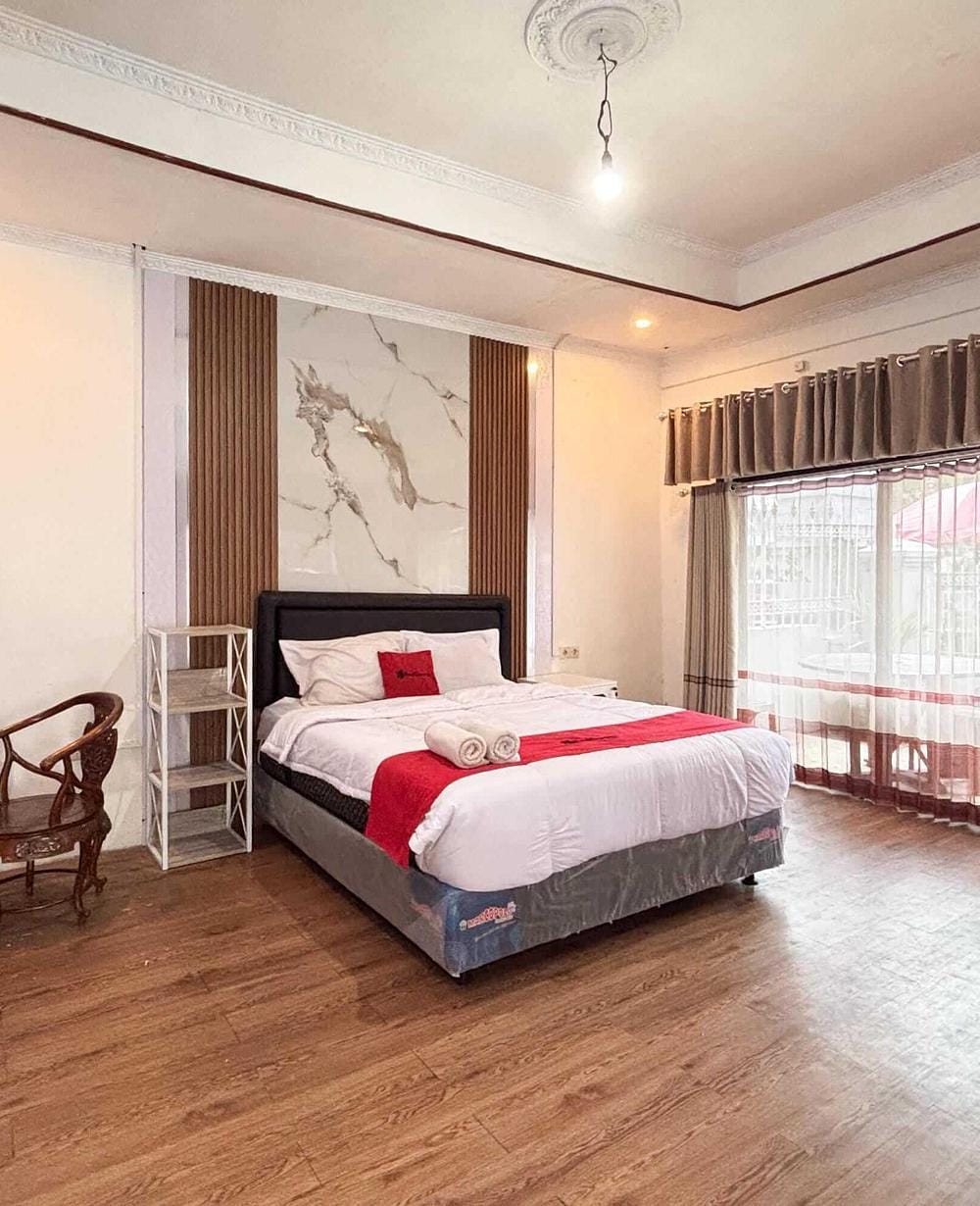RedDoorz Premium Suite