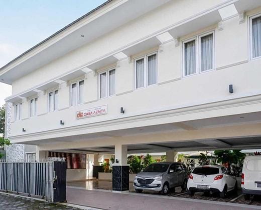 Urbanview Hotel Syariah Casa Azmya Yogyakarta by RedDoorz