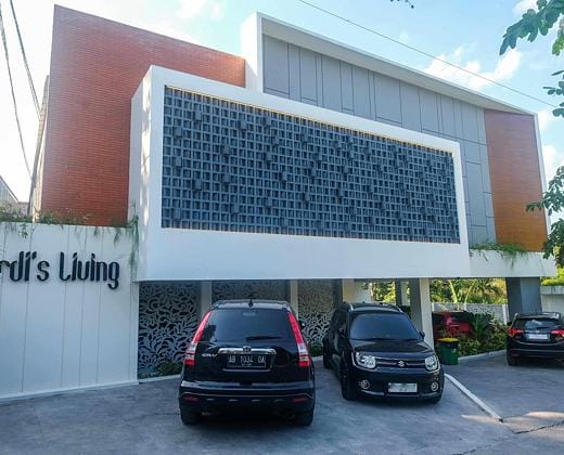 Urbanview Hotel Nardis Living near UMY