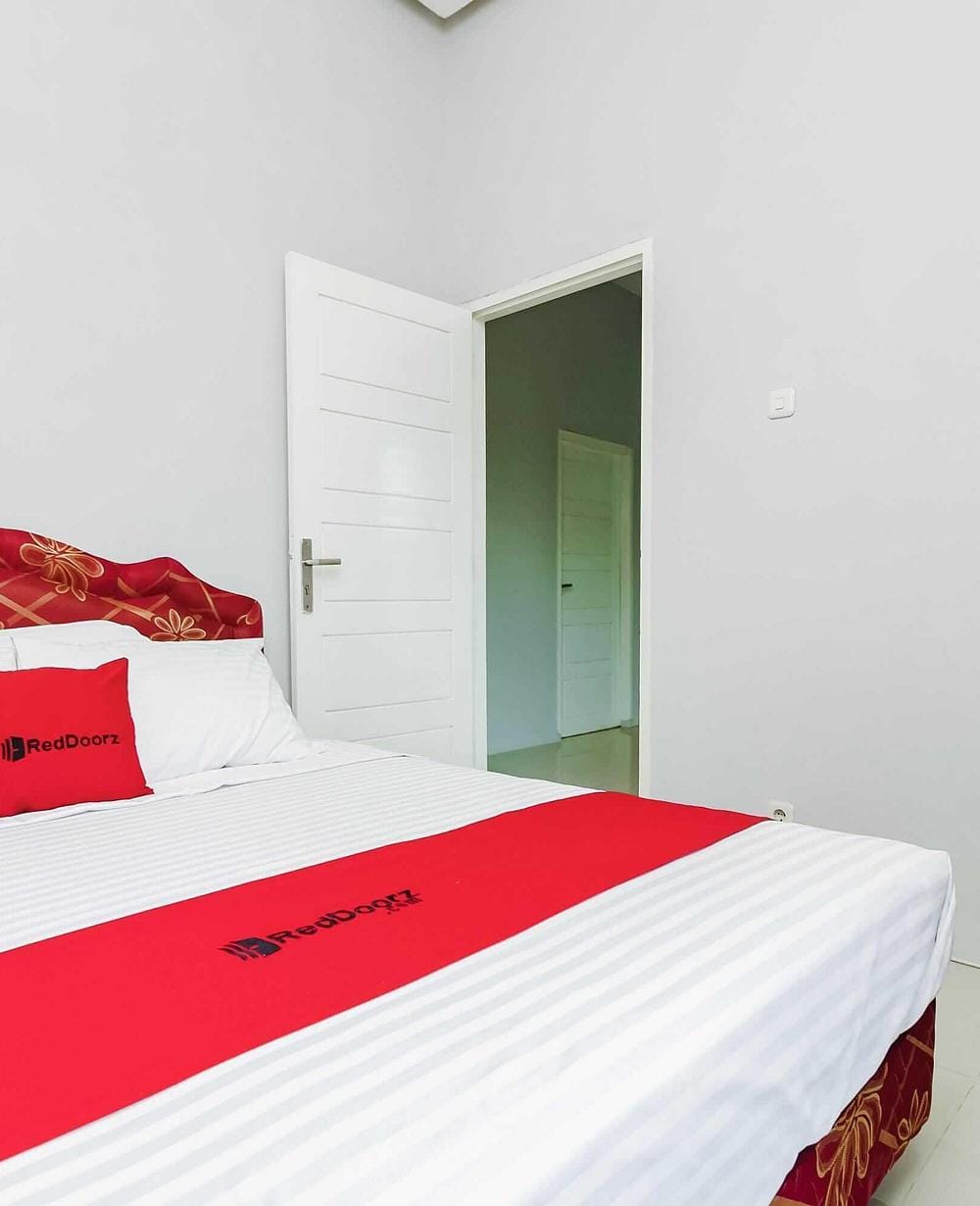 RedDoorz Suite