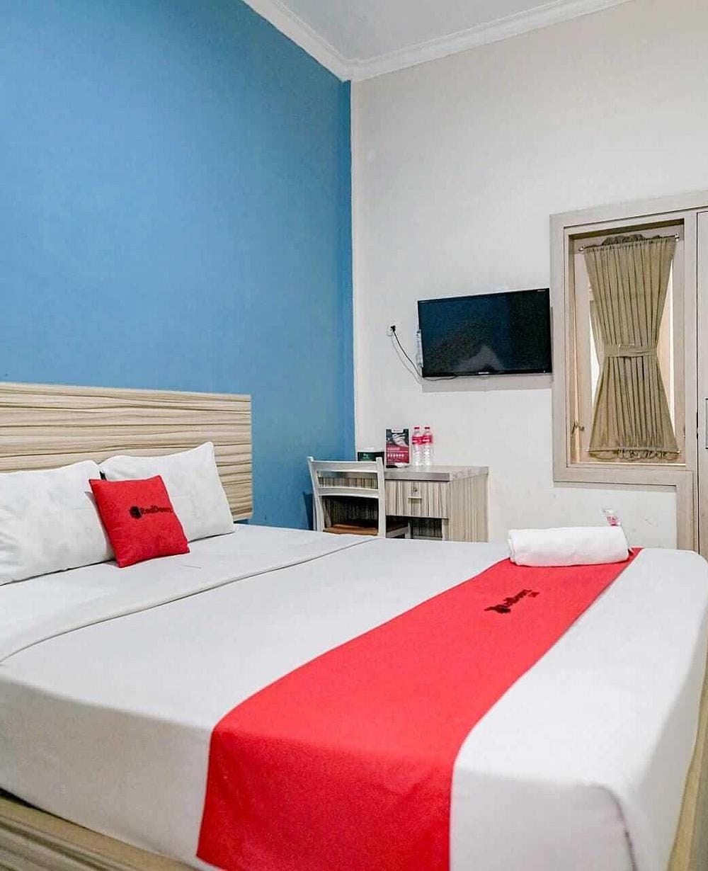 RedDoorz Room