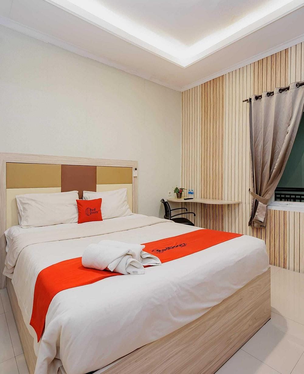 RedDoorz Premium