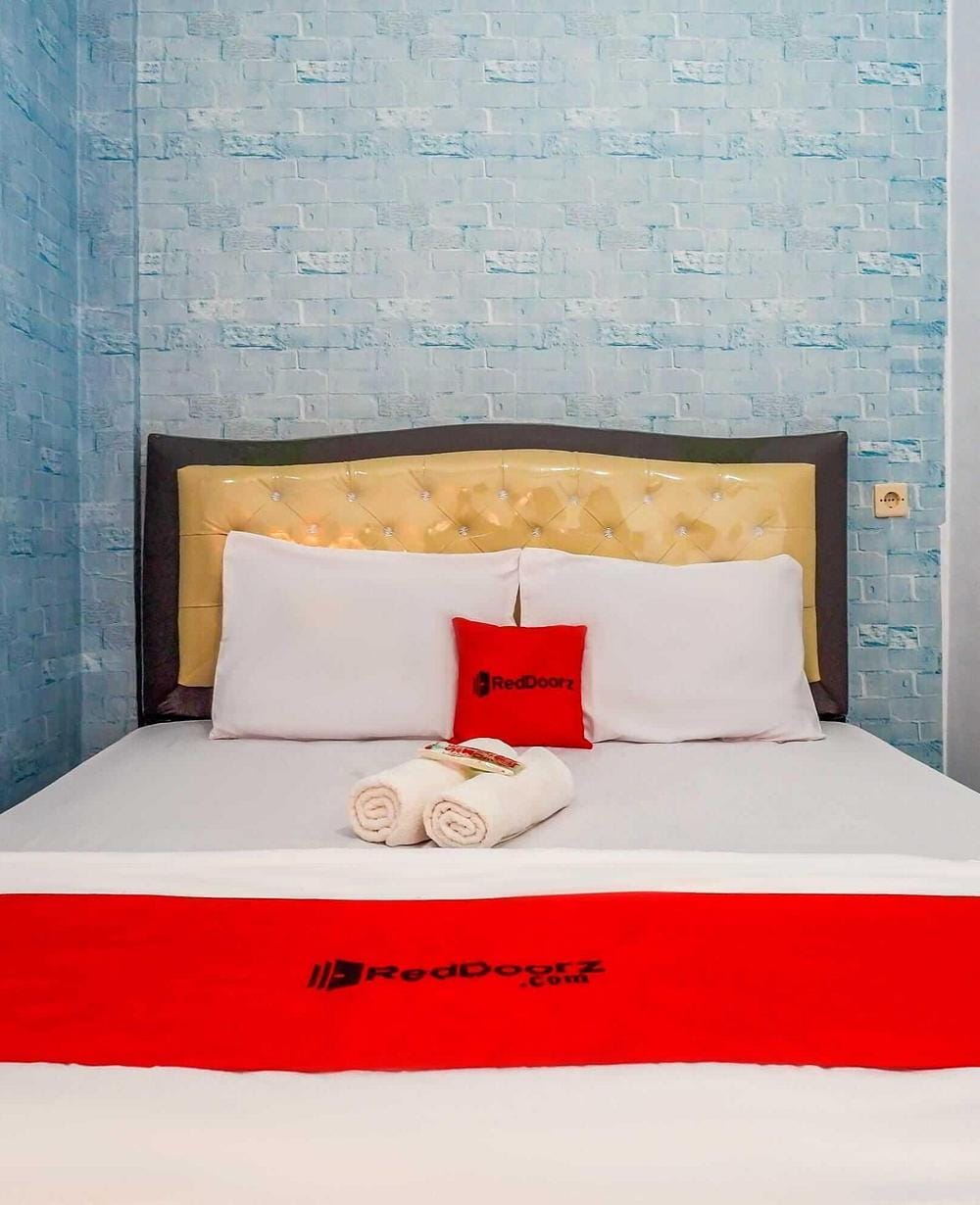 RedDoorz Room