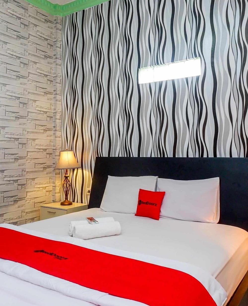 RedDoorz Premium