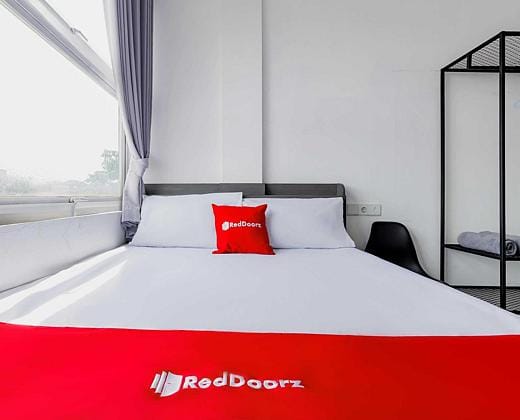 RedDoorz @ Chanara Stay PVJ Bandung