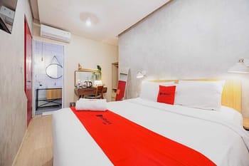 RedDoorz Plus @ Thamrin