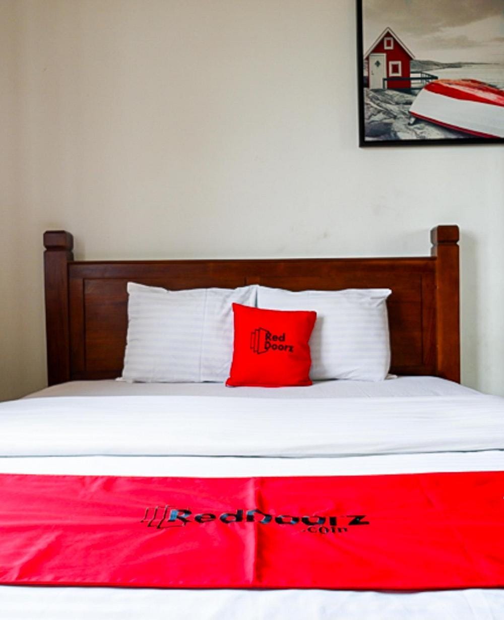 RedDoorz Room