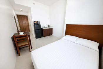 Grand Riviera Suites by RedDoorz