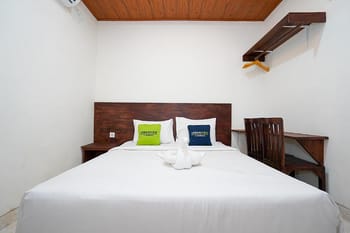 Urbanview Hotel Arta Guna Casa 2