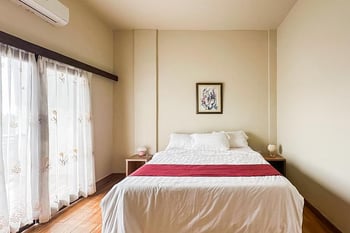 Urbanview Hotel near Simpang Lagoi Bintan