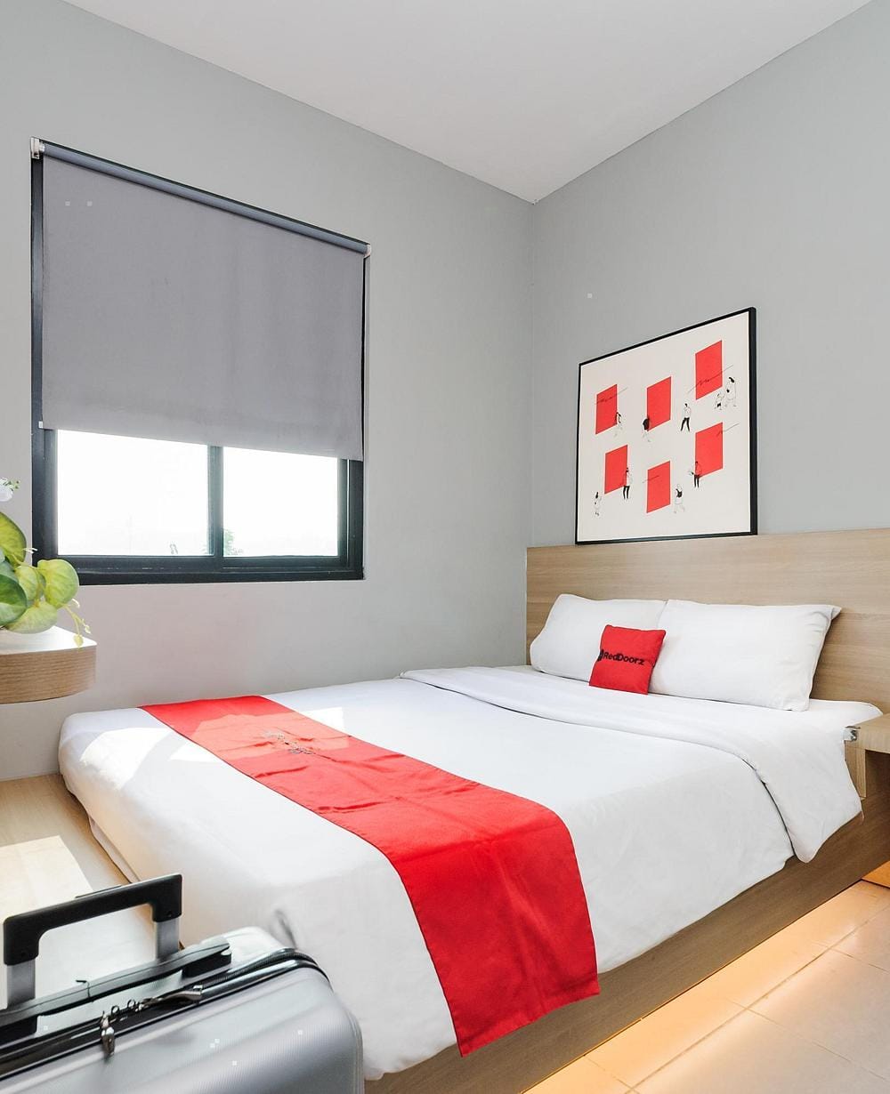 RedDoorz Room