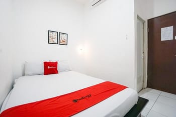 RedDoorz @ Sirih Gading Guest House Tulungagung