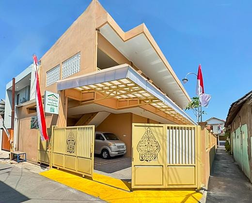 RedDoorz Syariah 358 Windan near RS Orthopedi Solo