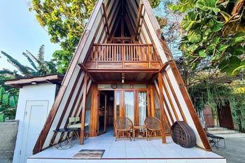 Kika Pool Villa Purwokerto by The Lavana