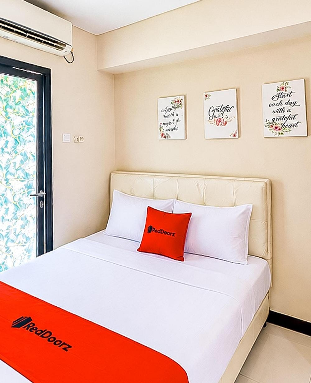RedDoorz Room
