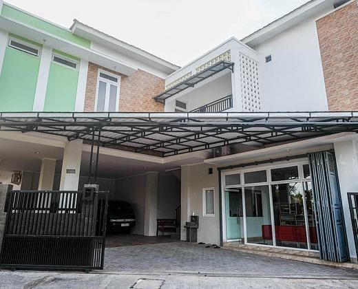 RedDoorz Syariah near Transmart Pabelan Solo