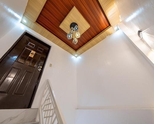 TravelNest Transient Inn Santa Rosa Laguna