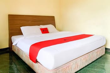 RedDoorz near RSUD R. Syamsudin Sukabumi