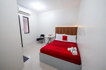 RedDoorz Plus @ Casa Lucia Sindalan San Fernando City Pampanga