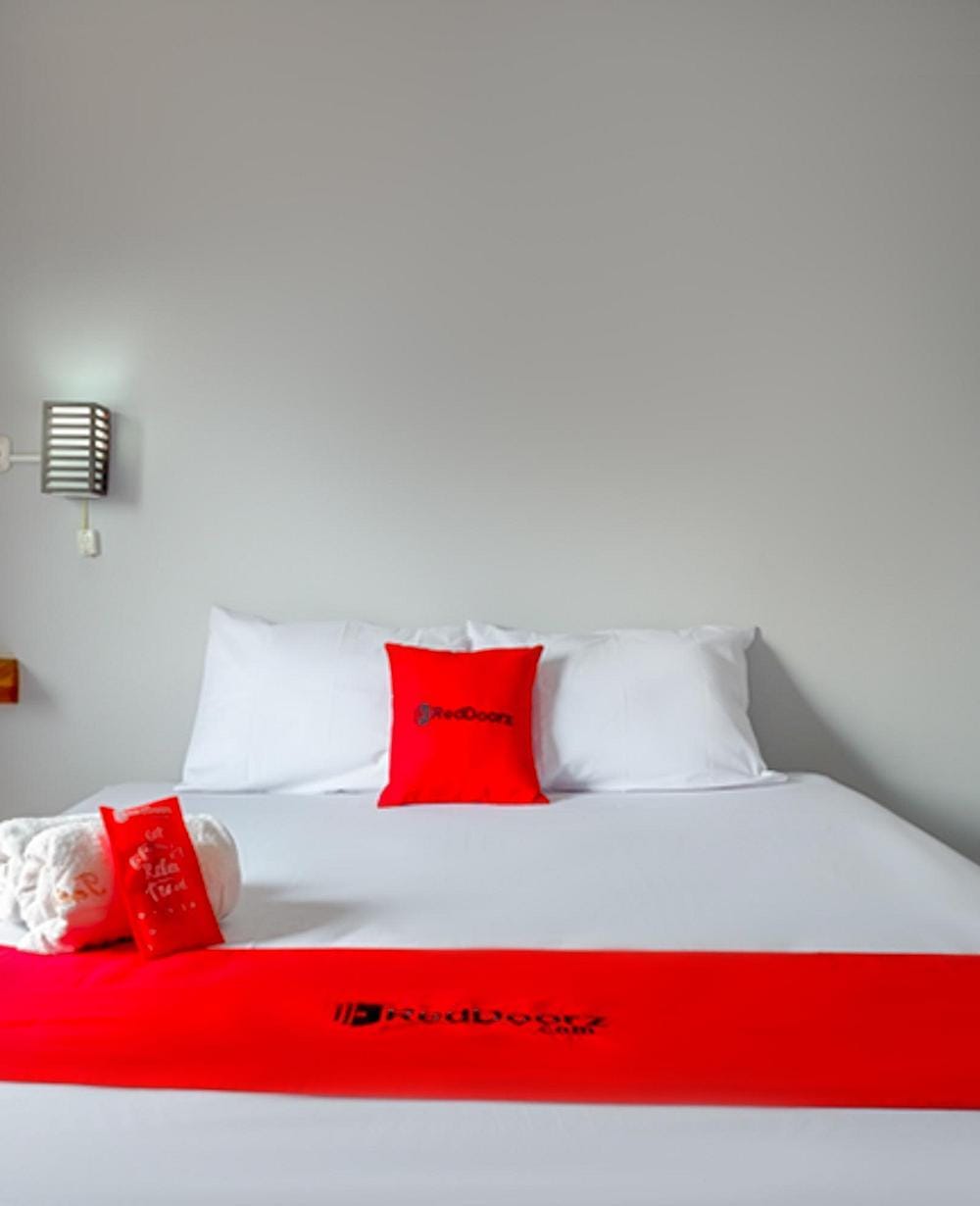 RedDoorz Room