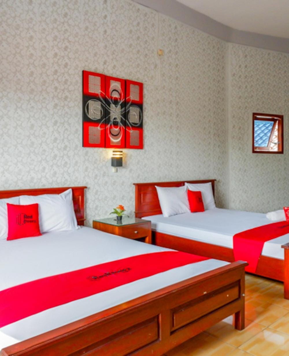 RedDoorz Suite