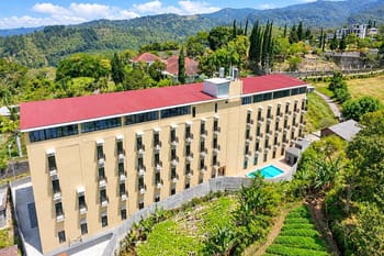 Sans Elite Emerald Hotel Batu